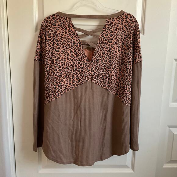 Umgee Leopard Print Mixed Media Boho Oversized Blouse - Small - NEW - Picture 7 of 7